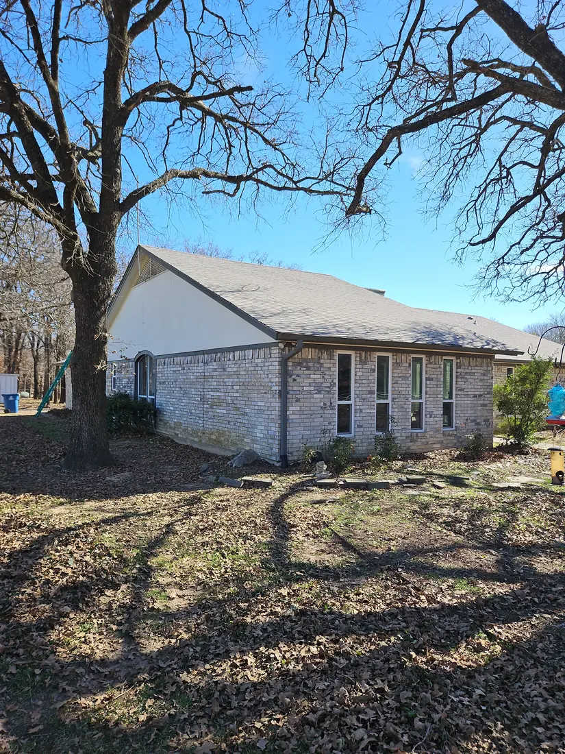 Gable end of the Collinsville house with the new Tamko Titan shingles