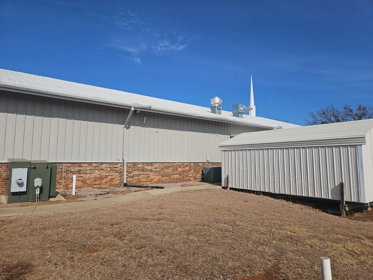 Kingston, OK: Lighthouse United Methodist Church after the gutter work